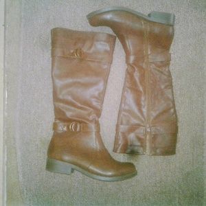 2 Lips Too  (Too Janell Boots)